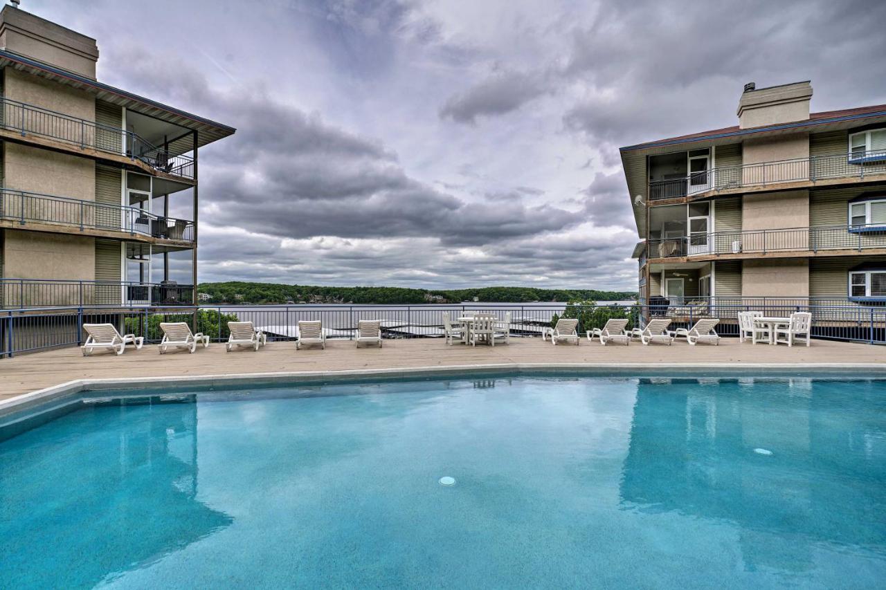 Waterfront Lake Ozark Condo With Deck And Pools Bagian luar foto